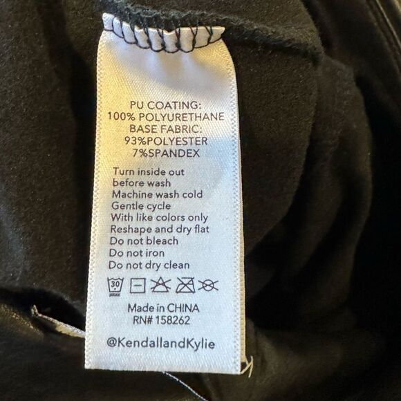 NWT Kendall + Kylie Faux Leather Leggings Size XS - Picture 5 of 6